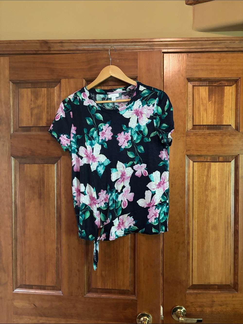 J. Jill Black Short-Sleeve Floral Tie-Hem Top with Pink & Green Blossoms
